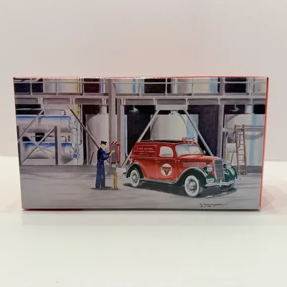 Conoco 1935 Ford Fire Patrol Diecast Car Crown Premiums - Picture 2 of 14